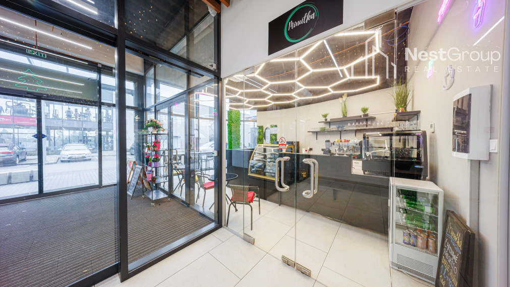 ŠTÝLOVÁ KAVIAREŇ/CUKRÁREŇ NA ODSTÚPENIE/OBCHOD.PRIESTOR RAČA