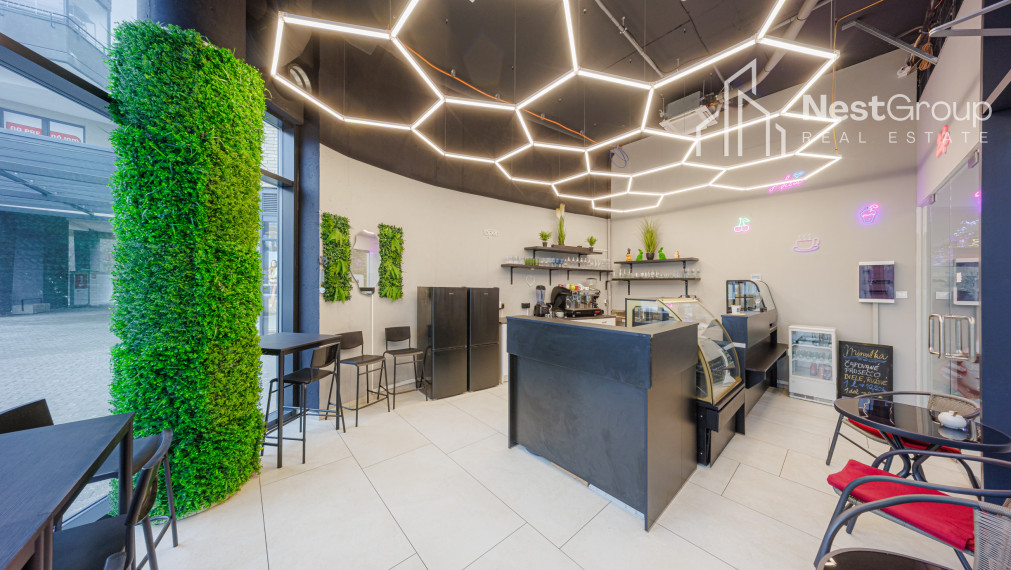 ŠTÝLOVÁ KAVIAREŇ/CUKRÁREŇ NA ODSTÚPENIE/OBCHOD.PRIESTOR RAČA