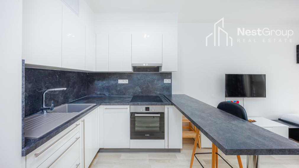 PRENÁJOM SLNEČNÝ 1-IZBOVÝ BYT 36 m2 S BALKÓNOM, SLNEČNICE