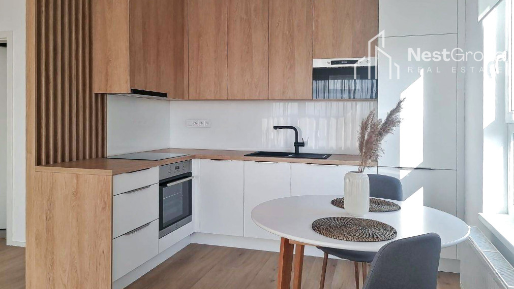 BÝVANIE BEZ KOMPROMISOV-DIZAJNOVÝ 2-IZBOVÝ BYT, VEĽKÁ LOGGIA