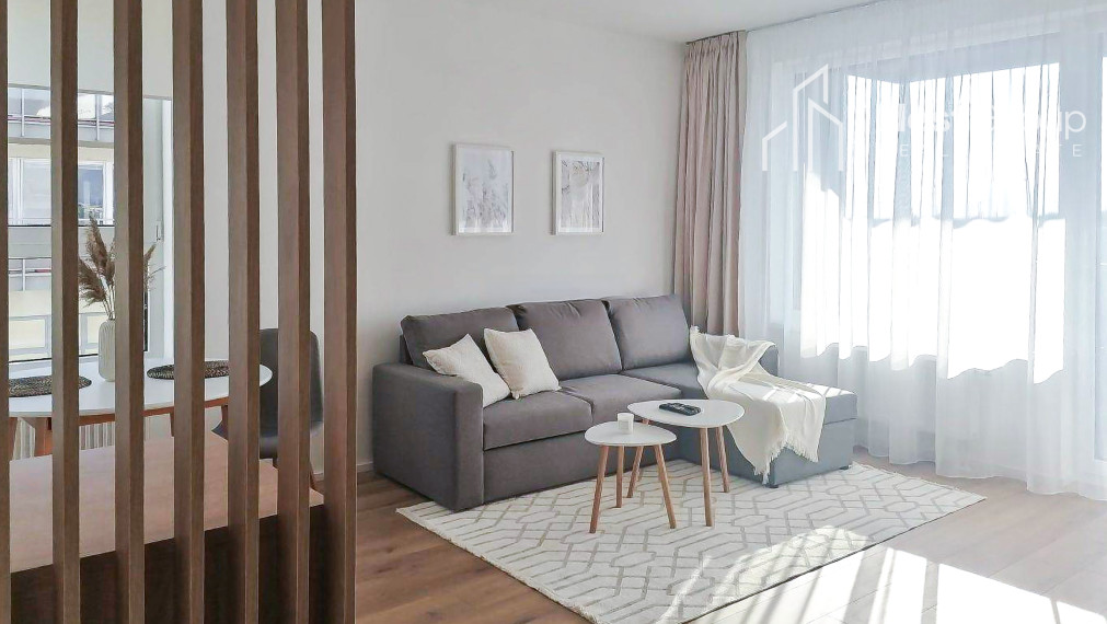 BÝVANIE BEZ KOMPROMISOV-DIZAJNOVÝ 2-IZBOVÝ BYT, VEĽKÁ LOGGIA