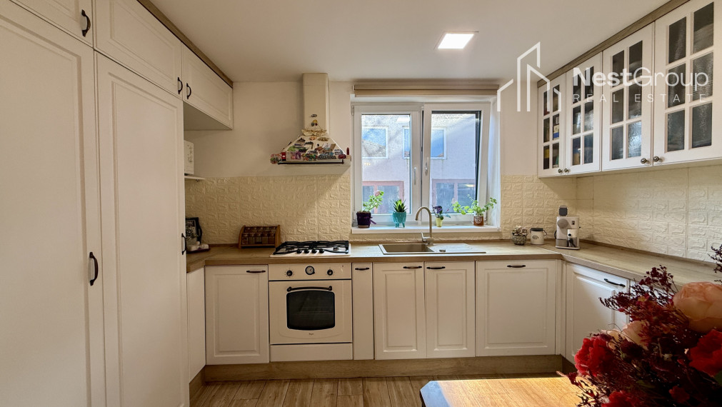 PREDAJ  3-i RD, garáž vhodná na podnikanie - autoservis