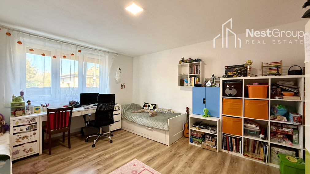 PREDAJ  3-i RD, garáž vhodná na podnikanie - autoservis