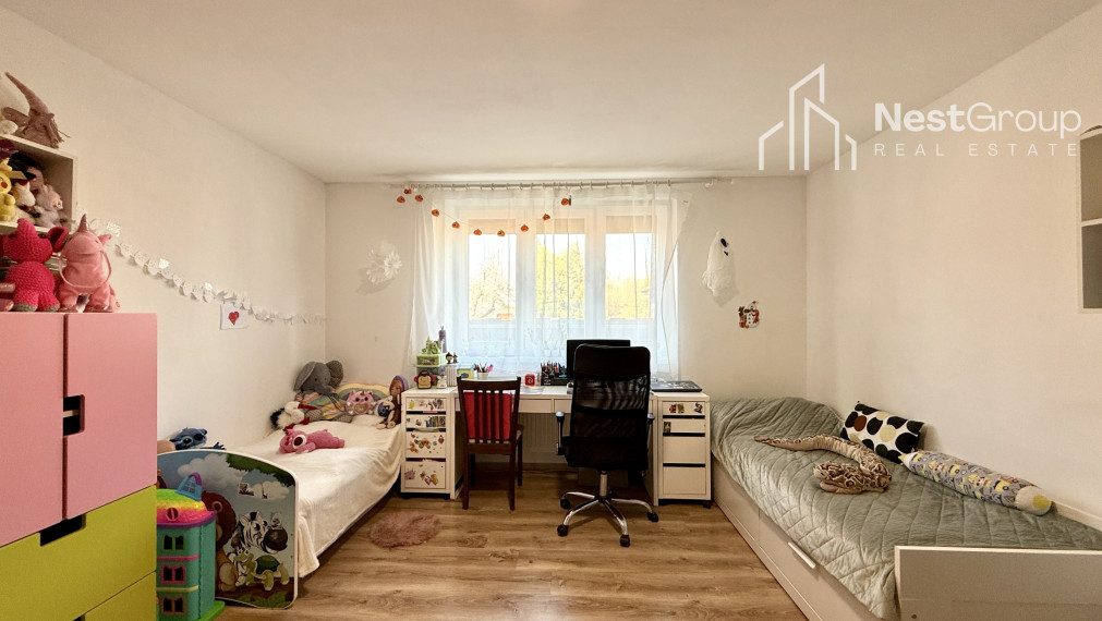 PREDAJ  3-i RD, garáž vhodná na podnikanie - autoservis