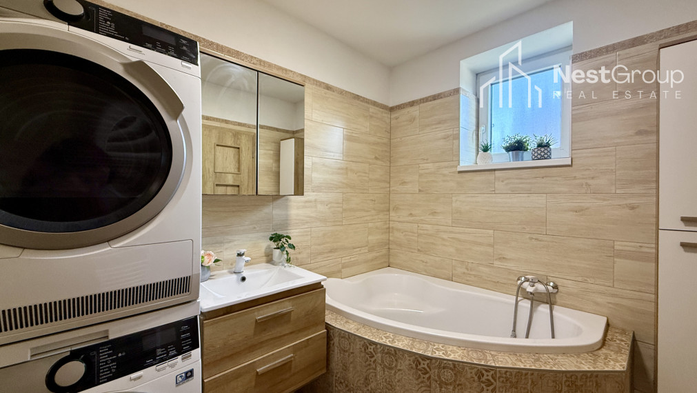 PREDAJ  3-i RD, garáž vhodná na podnikanie - autoservis