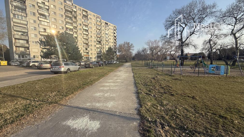 EXKLUZÍVNE PREDAJ nebytového priestoru používaného na bývanie, Vlčie hrdlo, Ružinov