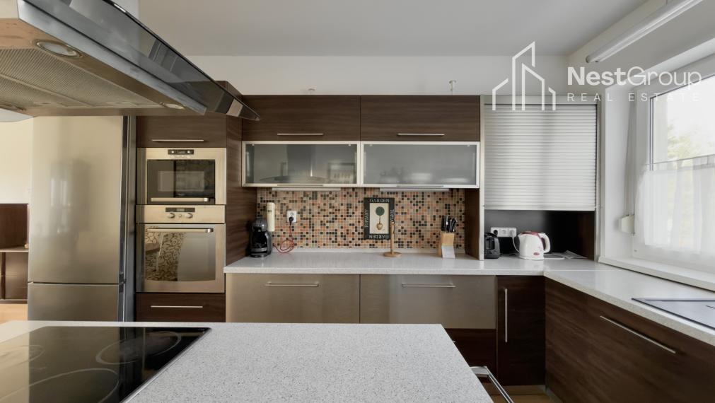 Exkluzívne PREDAJ 4-izbový priestranný byt v Záhorskej Bystrici