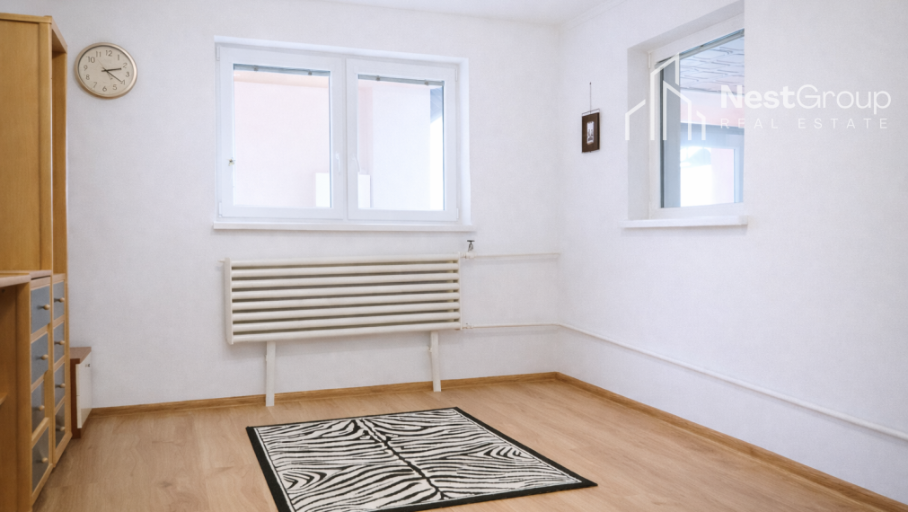 ZNÍŽENÁ CENA staršieho RD s veľkou záhradou v obci Čáry