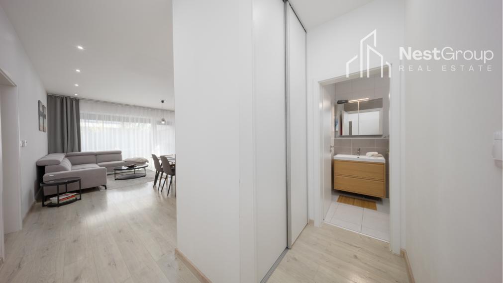 TOP CENA - ELEGANTNÝ A VEĽKÝ 3-IZBOVÝ BYT SO ZÁHRADKOU