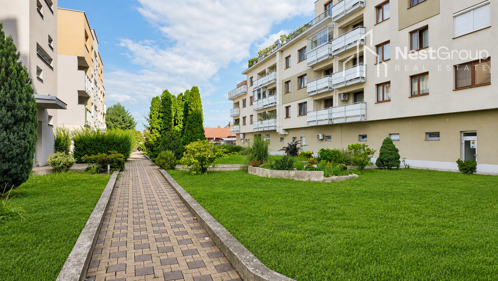 Exkluzívne Predaj 3 izbový byt s balkónom a loggiou v Senci