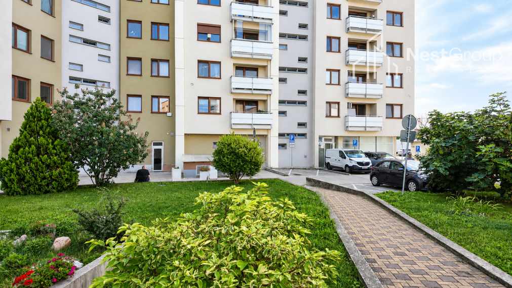 Exkluzívne Predaj 3 izbový byt s balkónom a loggiou v Senci