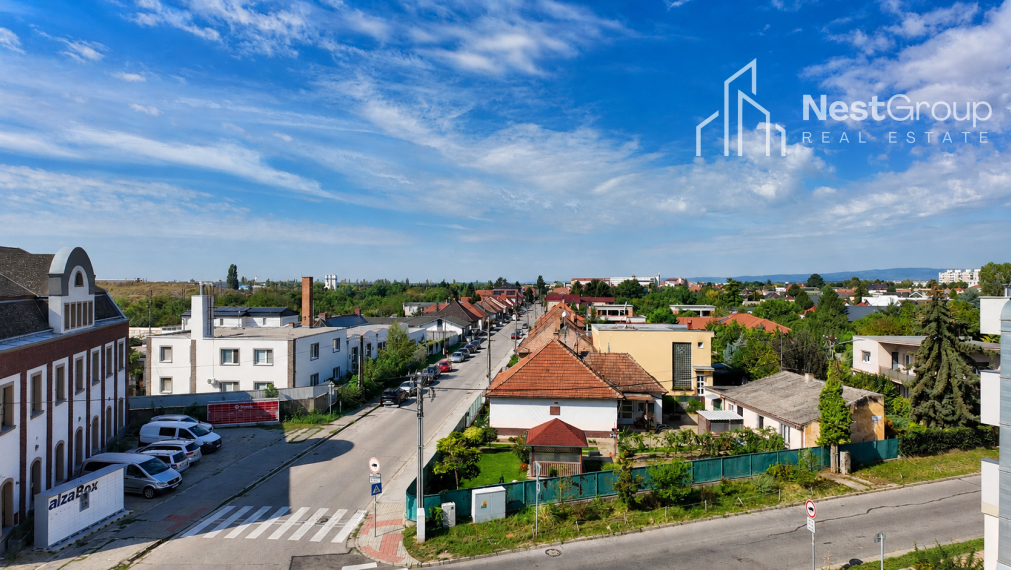 Exkluzívne Predaj 3 izbový byt s balkónom a loggiou v Senci