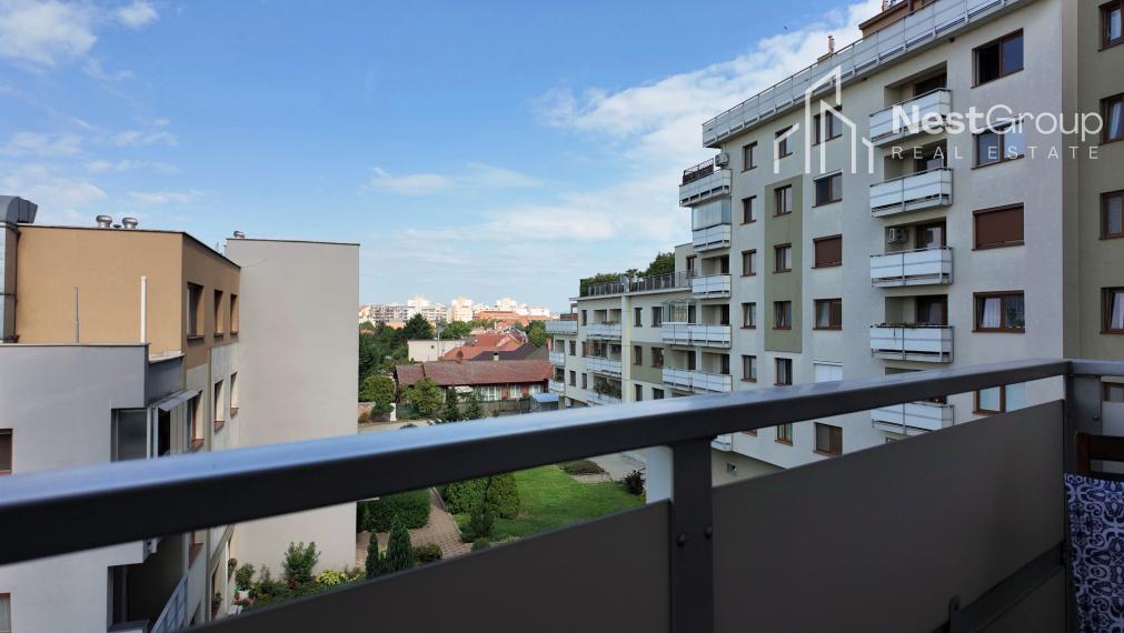 Exkluzívne Predaj 3 izbový byt s balkónom a loggiou v Senci