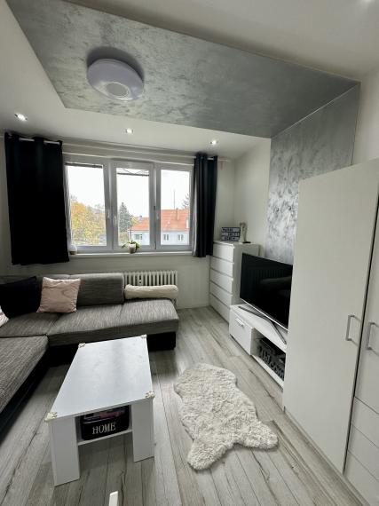 PREDANÉ luxusný 2-izbový byt v srdci Hlohovca.