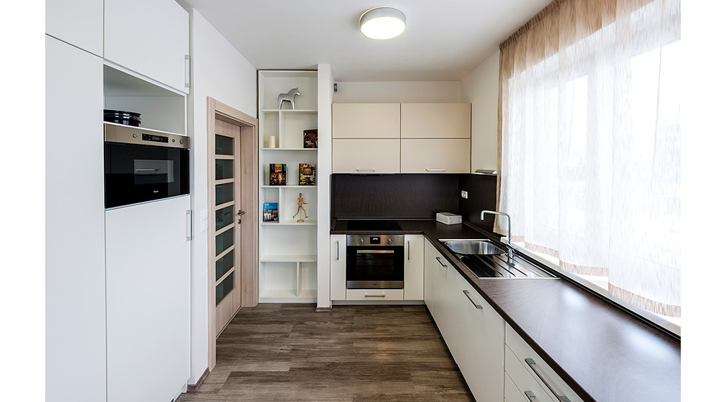 PREDANÉ 1-izb. byt v blízkosti Malých Karpát s parkovaním