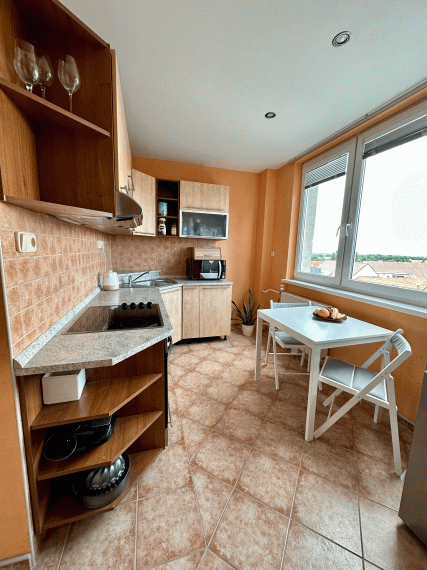 PREDANÉ investičný 2,5-izbového bytu v Hlohovci