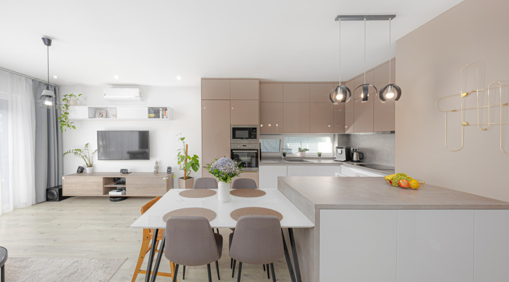 TOP CENA - IDEÁLNY ŠTART PRE RODINU - ELEGANTNÝ 3-IZBOVÝ RD