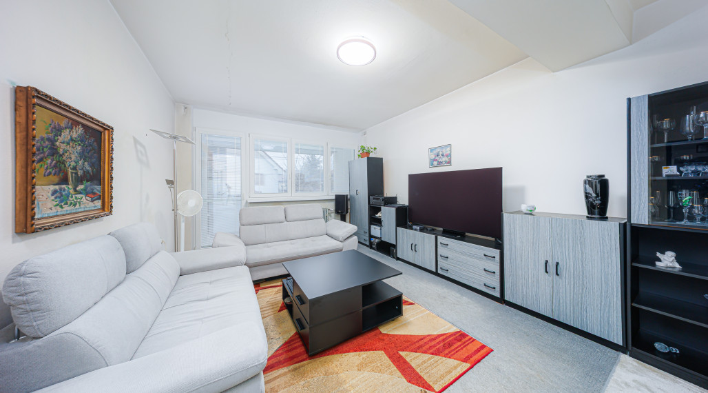 VÝNIMOČNÝ 3-IZBOVÝ BYT, 2 BALKÓNY NA UL. KAŠMÍRSKA, RUŽINOV