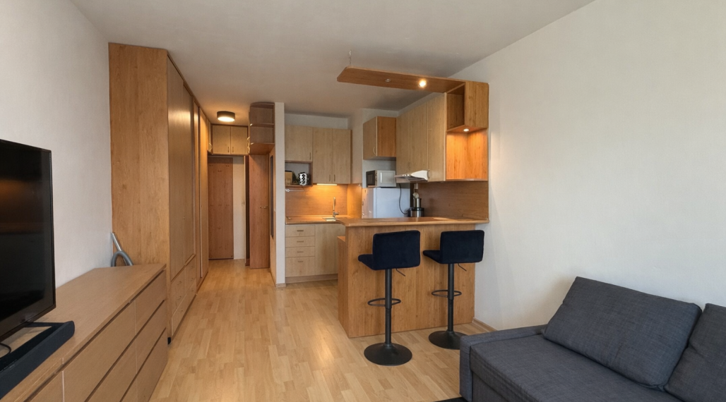 Exkluzívne Prenájom garsónka na Šustekovej ulici, Bratislava – Petržalka