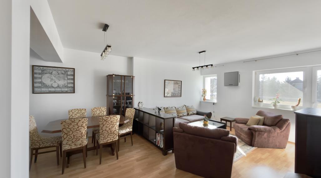 Exkluzívne PREDAJ 4-izbový priestranný byt v Záhorskej Bystrici