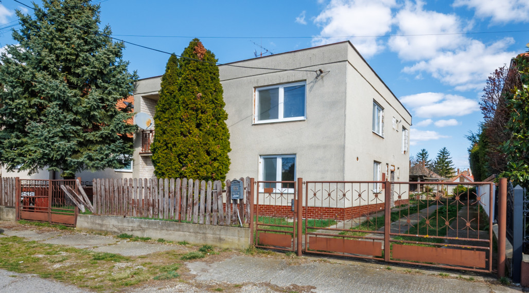 DOM BEZ KOMPROMISOV - VEĽKÝ 5-IZBOVÝ RD, 250 m2, ZÁHRADA