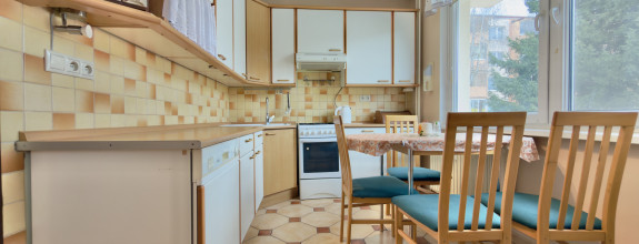 EXKLUZÍVNE PREDAJ 4-izbový byt v Senici