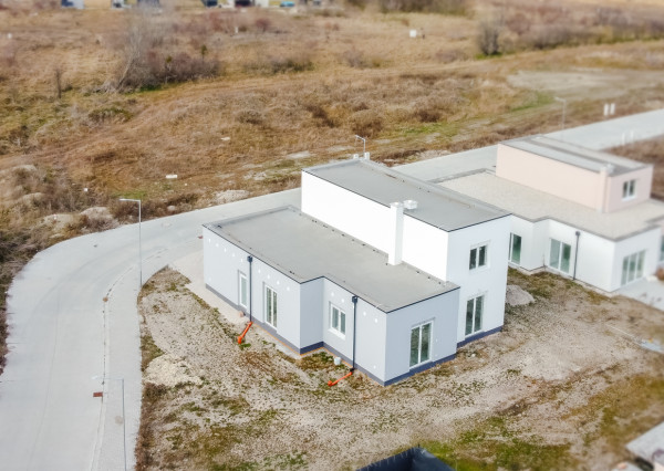 PREDAJ NOVOSTAVBA 4-IZBOVÝ RD S POZEMKOM 445 m2, HUBICE