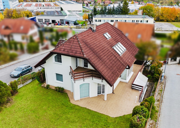 Predaj 6-izbového rodinného domu s wellnessom v Starej Turej