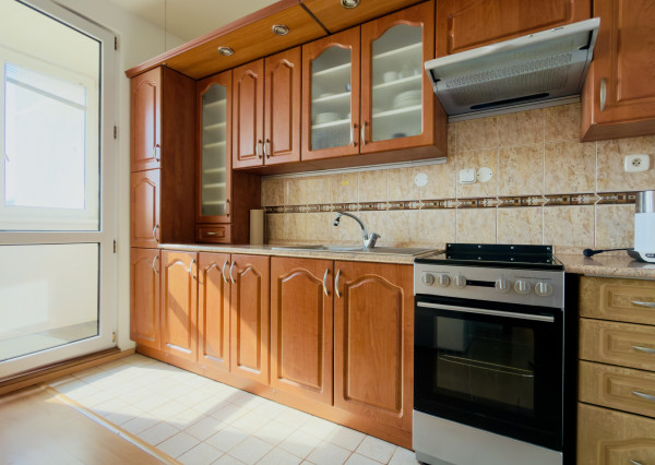 PREDAJ - priestranný 3i byt s loggiou, Jasovská, Petržalka