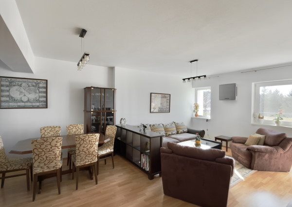 Exkluzívne PREDAJ 4-izbový priestranný byt v Záhorskej Bystrici