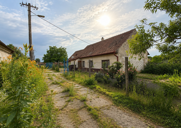 PREDAJ 3-izbový rodinný dom so záhradou, Kuklov